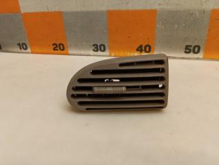 Запчасть дефлектор торпедо центральный левый Dodge Neon 2001