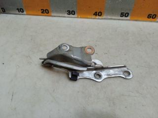 Фото запчасти петля капота правая Toyota Land Cruiser Prado 2007 Б/У запчасть Запчасть петля капота правая Toyota Land Cruiser Prado 2007