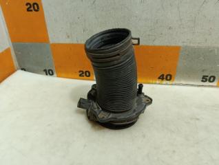 Запчасть патрубок воздушного фильтра Volkswagen Passat 2006