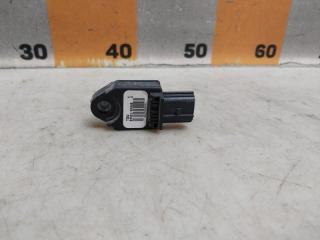 Фото запчасти датчик air bag Toyota Corolla 2006 Б/У запчасть Запчасть датчик air bag Toyota Corolla 2006