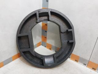 Запчасть кронштейн запасного колеса Citroen C3 Picasso 2010