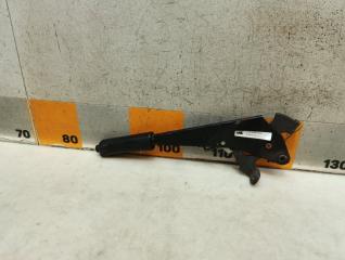 Фото запчасти рычаг стояночного тормоза Datsun On-Do 2016 Б/У запчасть Запчасть рычаг стояночного тормоза Datsun On-Do 2016