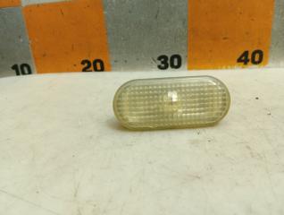 Запчасть повторитель поворота Volkswagen Passat 1999