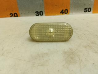 Запчасть повторитель поворота Volkswagen Passat 1999