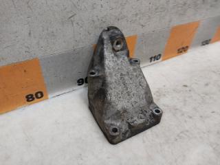 Кронштейн двигателя левый C-Class 1994 W202 2.8