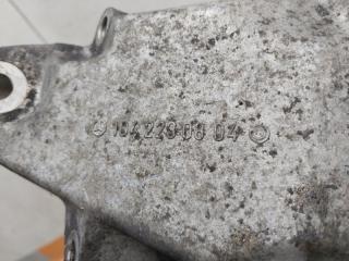 Кронштейн двигателя левый C-Class 1994 W202 2.8