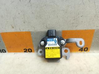 Запчасть датчик ускорения Lexus GX460 2012