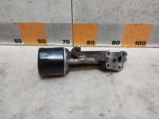 Запчасть кронштейн масляного фильтра Mitsubishi Montero Sport 2000