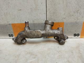 Запчасть фланец двигателя системы охлаждения Mitsubishi Montero Sport 2000