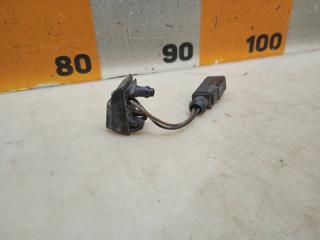 Запчасть форсунка омывателя лобового стекла Skoda Octavia