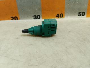 Запчасть датчик включения стопсигнала Skoda Octavia 2005