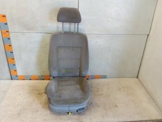 Запчасть сиденье переднее правое Volkswagen Passat 2001