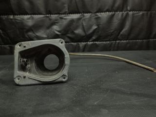 Фото запчасти горловина бензобака Toyota Mark II 1998 Б/У запчасть Запчасть горловина бензобака Toyota Mark II 1998