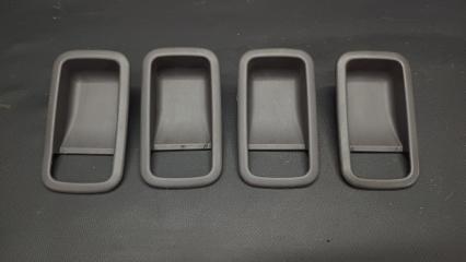 Запчасть накладка ручки двери Subaru Impreza 1996