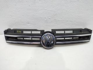 Решетка радиатора Volkswagen Touareg 2 2011