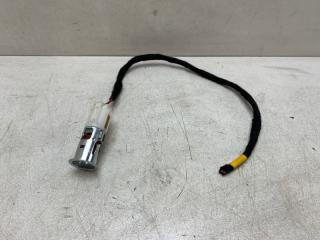 Запчасть гнездо прикуривателя ( прикуриватель ) Volkswagen Touareg 2