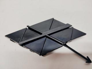 Заглушка буксировочного крюка передняя UNI-V Заглушка буксировочного крюка передняя UNI-V
