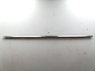 Запчасть молдинг двери передний левый Volkswagen Touareg 2