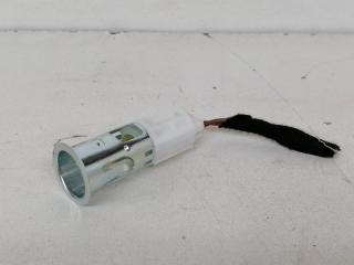 Запчасть гнездо прикуривателя ( прикуриватель ) Volkswagen Touareg 2