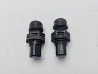 Запчасть отбойник двери багажника задний Volkswagen Touareg 2