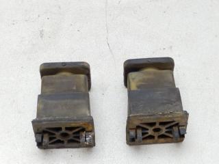 Подушка радиатора Volkswagen Amarok 2013