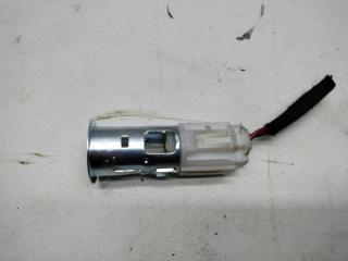 Запчасть гнездо прикуривателя ( прикуриватель ) Volkswagen Touareg 2