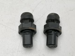 Отбойник двери багажника задний Volkswagen Touareg 2