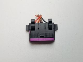 Запчасть разъем obd Volkswagen Touareg 2