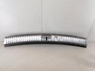 Накладка замка багажника задняя Volkswagen Touareg 2