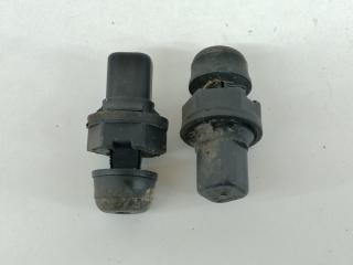 Отбойник двери багажника Volkswagen Touareg 2
