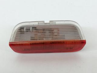 Плафон освещения салона Volkswagen Touareg 2