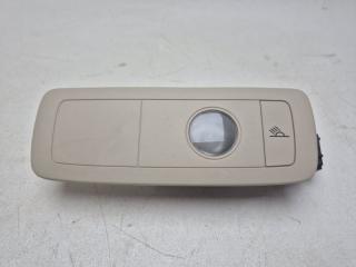 Плафон освещения салона левый Volkswagen Touareg 2