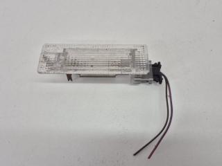 Плафон освещения салона Volkswagen Touareg 2