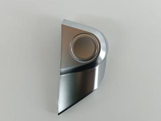 Запчасть накладка декоративная правая Land Rover Range Rover