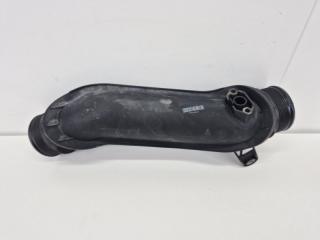 Патрубок интеркулера Volkswagen Touareg 2 Б/У Патрубок интеркулера Volkswagen Touareg 2