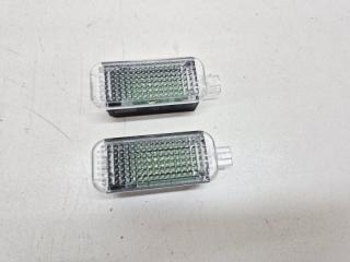 Запчасть подсветка Audi Q7
