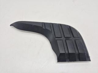 Накладка бампера задняя правая Toyota Tundra