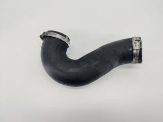 Патрубок интеркулера Volkswagen Touareg 2 Б/У Патрубок интеркулера Volkswagen Touareg 2