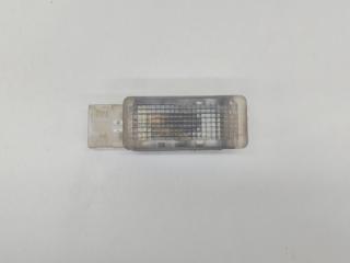 Плафон освещения салона Volkswagen Touareg 2