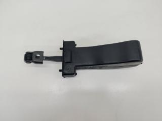 Фото запчасти ограничитель двери передний Mercedes A200 Б/У запчасть Запчасть ограничитель двери передний Mercedes A200