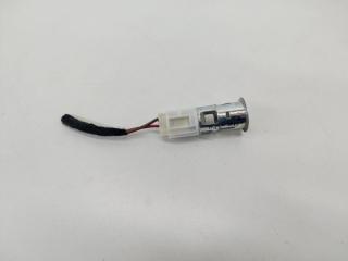 Запчасть прикуриватель Volkswagen Touareg 2