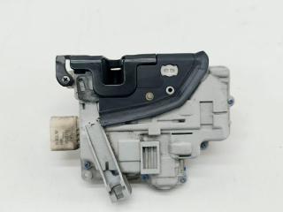 Замок двери задний левый Volkswagen Touareg 2 NF 4.2