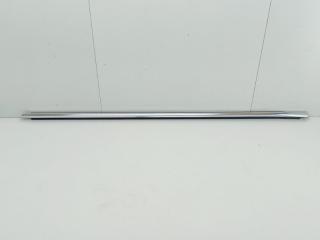 Молдинг стекла передний правый Volkswagen Touareg 2