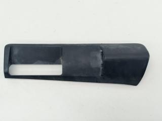 Запчасть накладка внутренней ручки Volkswagen Transporter