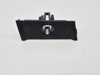 Кронштейн парктроника правый Volkswagen Touareg 2 Б/У Кронштейн парктроника правый Volkswagen Touareg 2