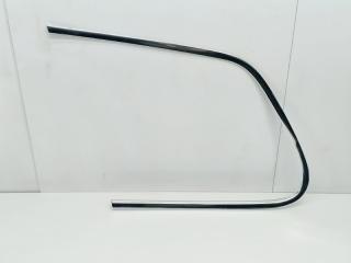 Молдинг стекла задний левый Volkswagen Touareg 2 2013