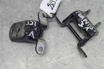 Запчасть петли двери зл Nissan Teana 2010