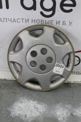 Запчасть колпак декоративный Toyota Carina