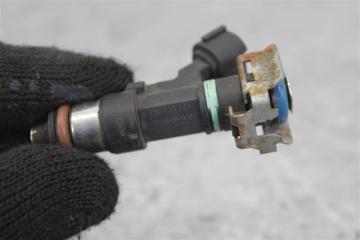 Запчасть форсунка топливная Nissan Teana 2010