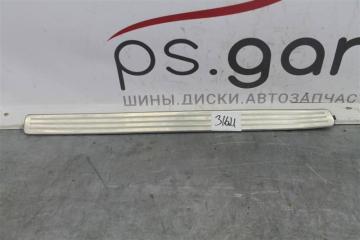 Запчасть накладка порога внутренняя передняя правая Volkswagen Touareg 2004